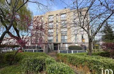Apartment 2 rooms of 45 m² in Fontenay-le-Fleury (78330)