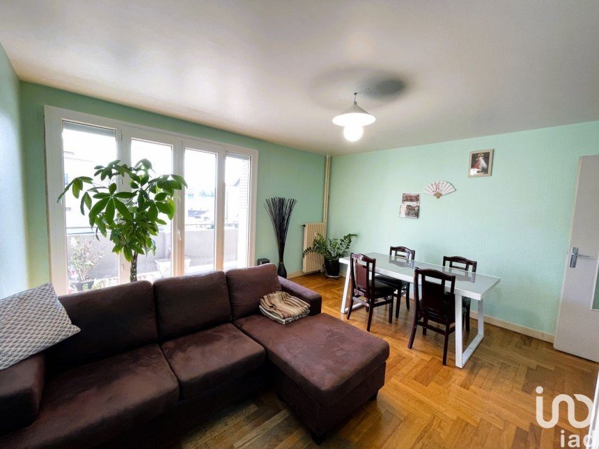 Appartement 4 pièces de 87 m² à Voiron (38500)