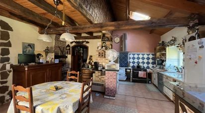 House 5 rooms of 131 m² in Chassenon (16150)