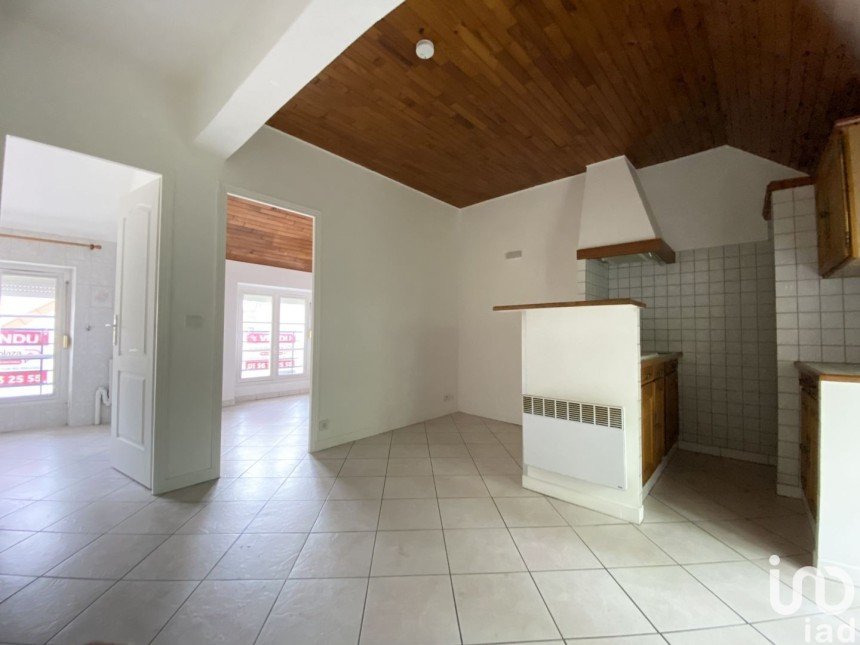Apartment 2 rooms of 28 m² in Sucy-en-Brie (94370)