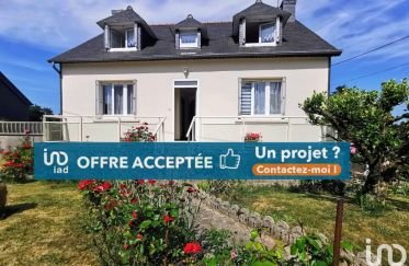 House 9 rooms of 120 m² in Bégard (22140)