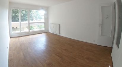 Apartment 3 rooms of 67 m² in - (91000)