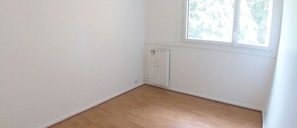 Appartement 3 pièces de 67 m² à - (91000)
