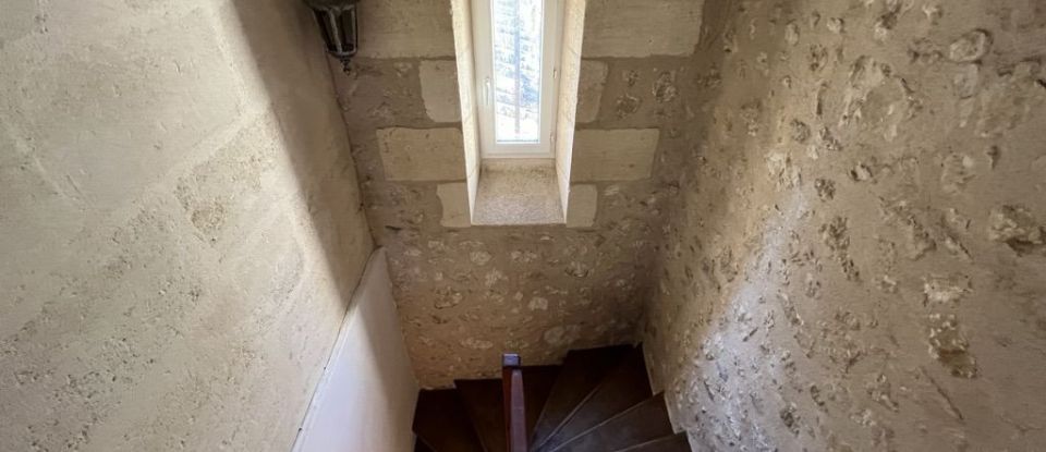 House 5 rooms of 182 m² in Saint-Caprais-de-Bordeaux (33880)