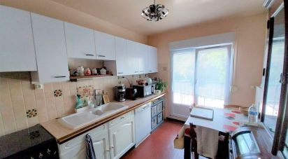 Apartment 4 rooms of 84 m² in Chartres (28000)