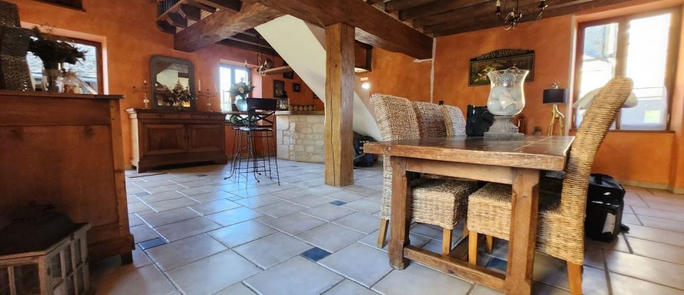 House 6 rooms of 170 m² in Prissac (36370)