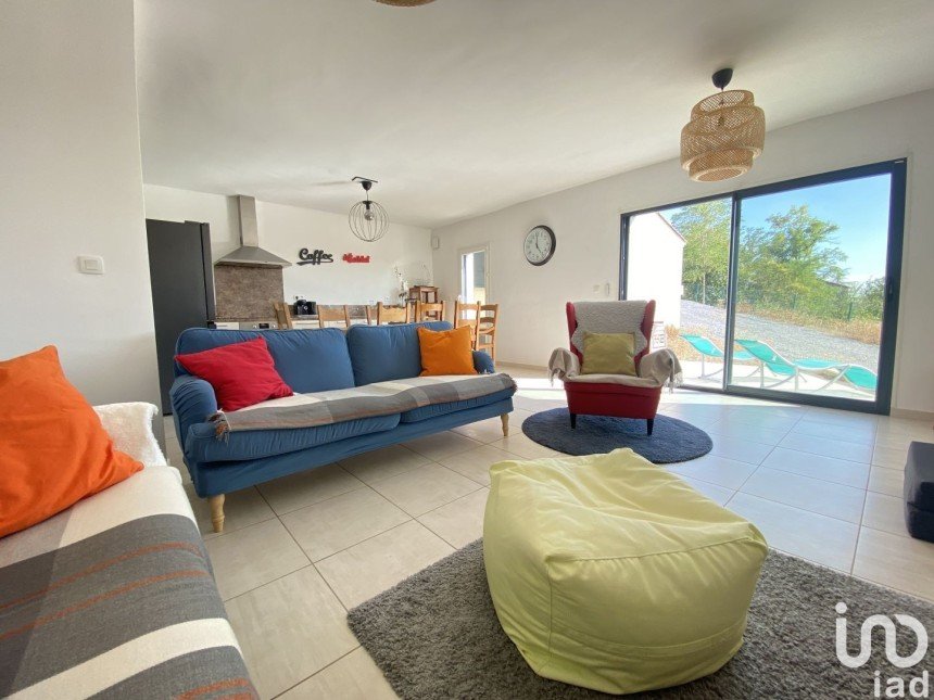 Maison 6 pièces de 140 m² à Vinezac (07110)