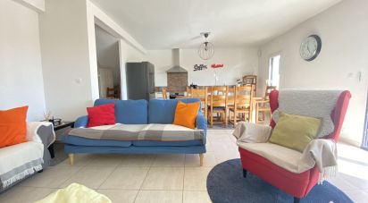 House 6 rooms of 140 m² in Vinezac (07110)