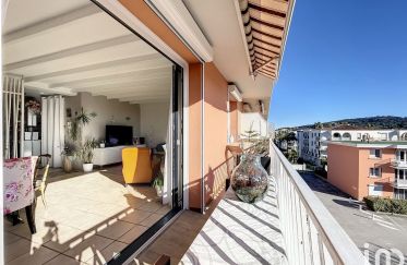 Appartement 3 pièces de 74 m² à Sanary-sur-Mer (83110)