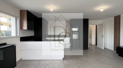Apartment 4 rooms of 92 m² in Montélimar (26200)