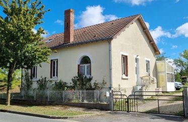 House 4 rooms of 90 m² in Saint-Flovier (37600)