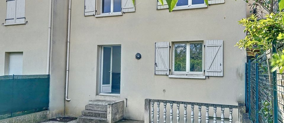 Maison 5 pièces de 92 m² à Chanteloup-les-Vignes (78570)