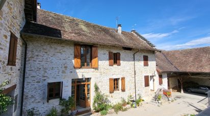House 7 rooms of 157 m² in Parves-et-Nattages (01300)