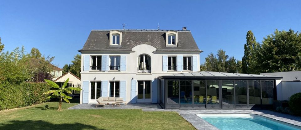 Maison d’architecte 8 pièces de 320 m² à Ozoir-la-Ferrière (77330)