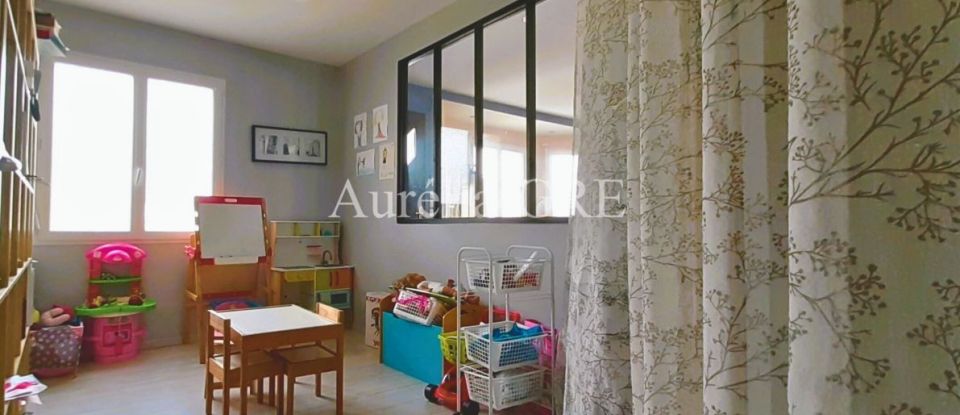 House 7 rooms of 147 m² in Arnage (72230)