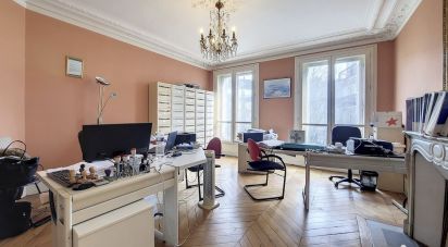 Apartment 5 rooms of 125 m² in Paris (75010)
