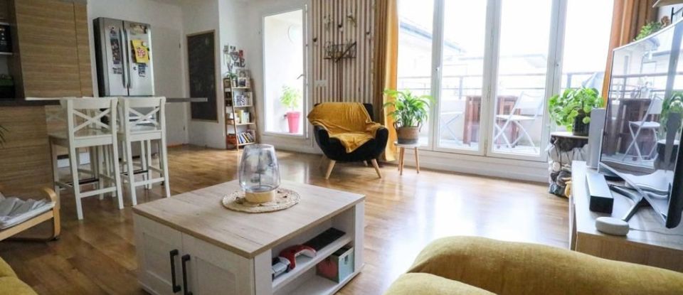 Appartement 4 pièces de 81 m² à Dammarie-les-Lys (77190)