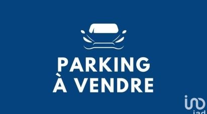 Parking of 10 m² in Six-Fours-les-Plages (83140)