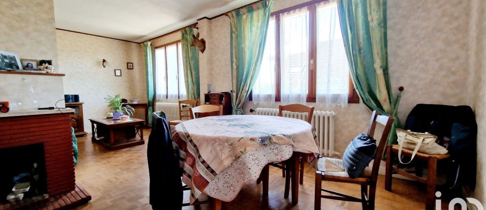 House 4 rooms of 76 m² in Sérifontaine (60590)
