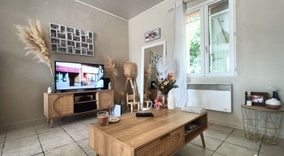 House 3 rooms of 66 m² in Caumont-sur-Durance (84510)