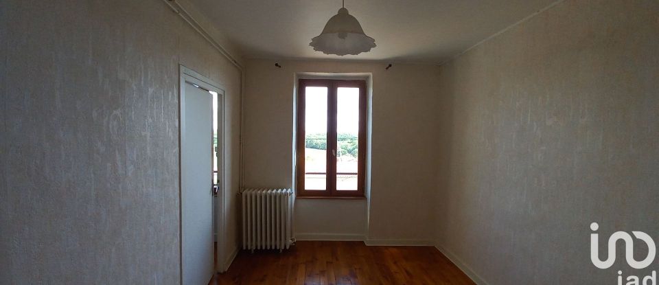 House 5 rooms of 80 m² in Bergonne (63500)