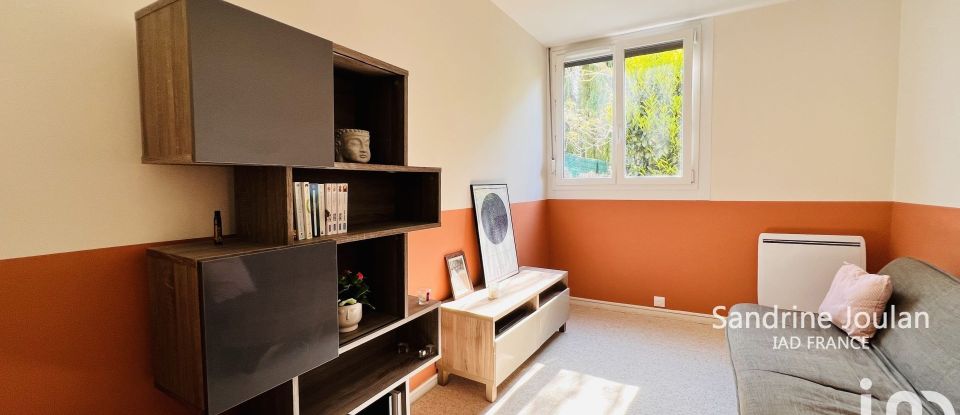 Appartement 5 pièces de 90 m² à Saulx-les-Chartreux (91160)