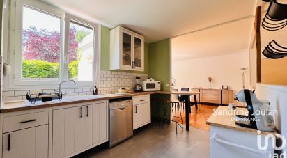 Apartment 5 rooms of 90 m² in Saulx-les-Chartreux (91160)