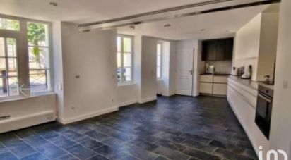 House 6 rooms of 143 m² in Neauphle-le-Château (78640)