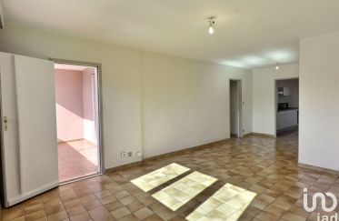 Appartement 3 pièces de 64 m² à Marseille (13008)