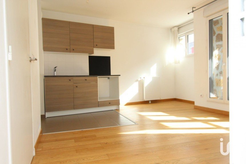 Appartement 2 pièces de 42 m² à Romainville (93230)