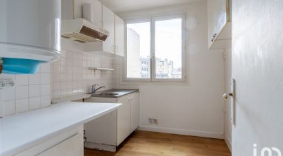 Apartment 3 rooms of 49 m² in Paris (75017)