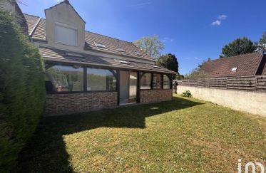 House 5 rooms of 117 m² in Lieusaint (77127)