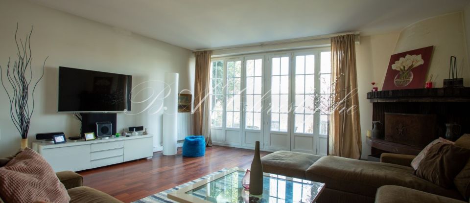 House 7 rooms of 162 m² in Villeneuve-la-Garenne (92390)
