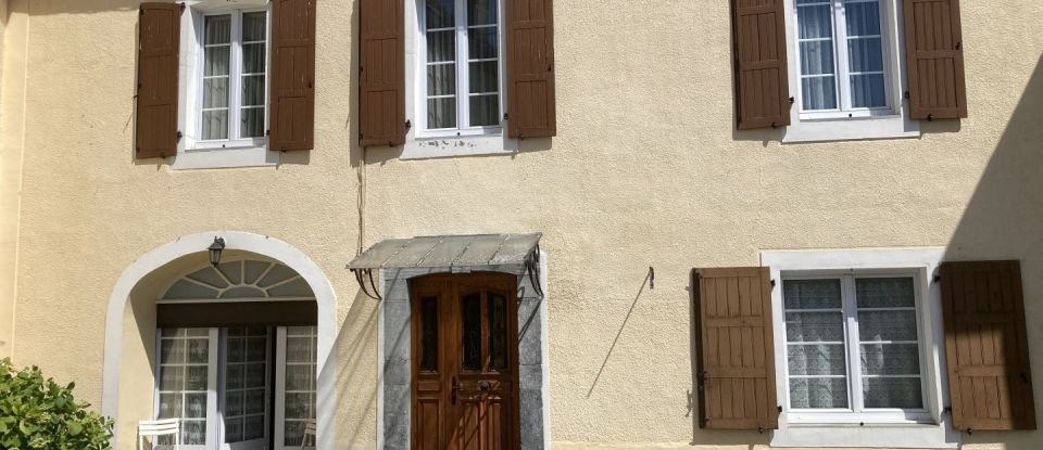 Maison 4 pièces de 191 m² à Oloron-Sainte-Marie (64400)