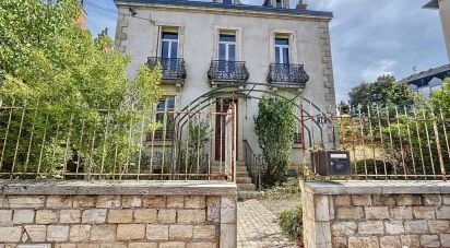 House 10 rooms of 204 m² in Dijon (21000)