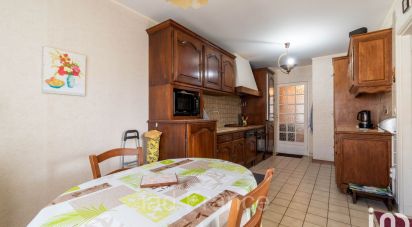 Apartment 4 rooms of 87 m² in Mantes-la-Jolie (78200)