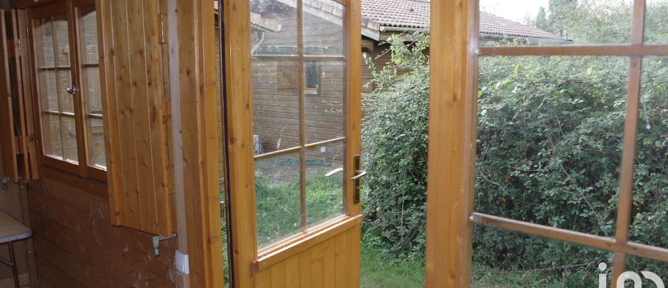 Cottage 2 rooms of 65 m² in Eauze (32800)