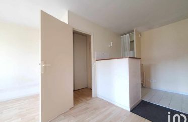 Appartement 1 pièce de 27 m² à Noisy-le-Grand (93160)