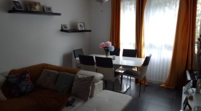 Apartment 3 rooms of 59 m² in Crosne (91560)