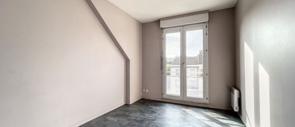 Apartment 5 rooms of 82 m² in Vaujours (93410)