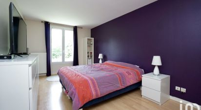 House 6 rooms of 120 m² in La Queue-en-Brie (94510)