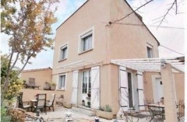 House 4 rooms of 75 m² in Uzès (30700)
