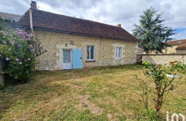 House 4 rooms of 72 m² in Saint-Christophe (86230)