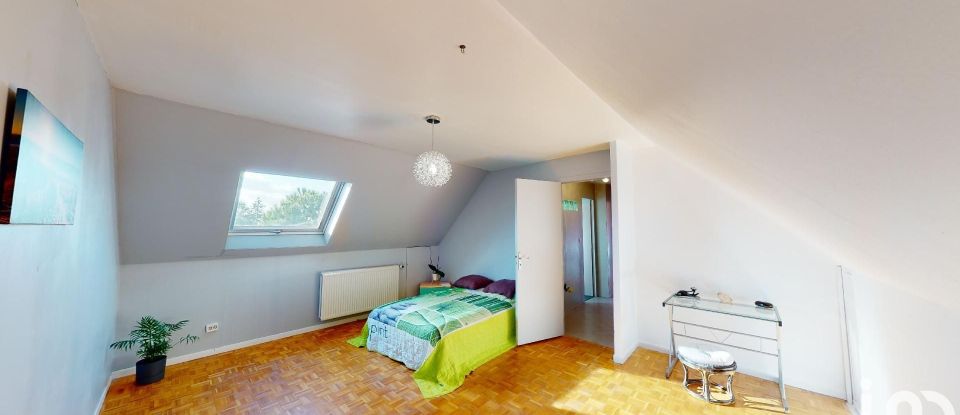 Maison 7 pièces de 130 m² à Champigny-sur-Marne (94500)