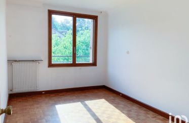 Apartment 2 rooms of 44 m² in Le Plessis-Robinson (92350)