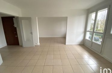 Apartment 3 rooms of 74 m² in Le Plessis-Trévise (94420)