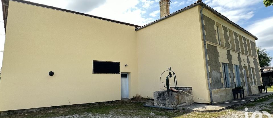 Maison de campagne 10 pièces de 230 m² à Fontaines-d'Ozillac (17500)