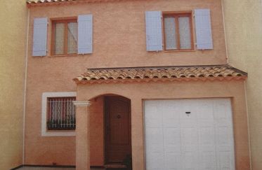 House 4 rooms of 77 m² in Cuers (83390)