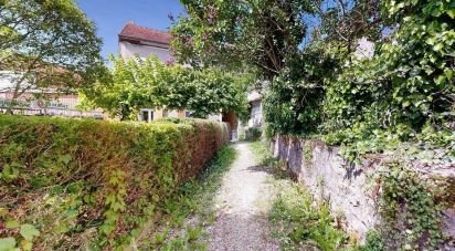 House 5 rooms of 135 m² in Terrasson-Lavilledieu (24120)