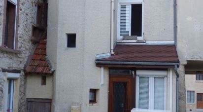 House 4 rooms of 82 m² in Condé-en-Brie (02330)